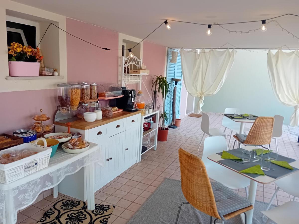 B&B Tra Colline Marchigiane - Sauna E Piscina San Giorgio di Pesaro Eksteriør bilde