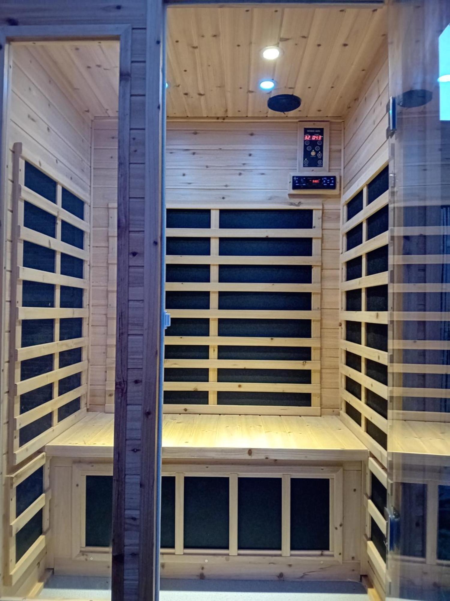 B&B Tra Colline Marchigiane - Sauna E Piscina San Giorgio di Pesaro Eksteriør bilde
