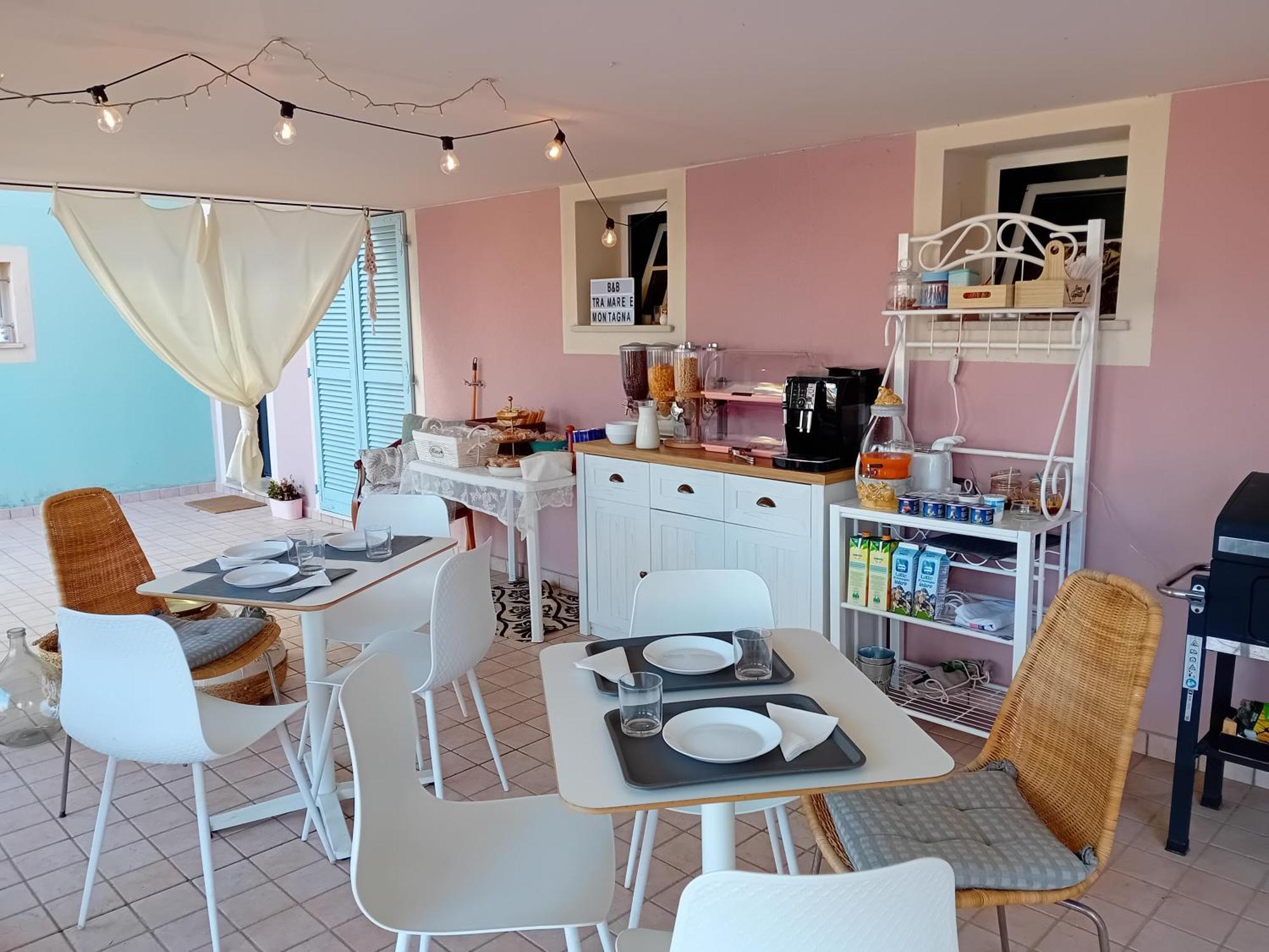 B&B Tra Colline Marchigiane - Sauna E Piscina San Giorgio di Pesaro Eksteriør bilde