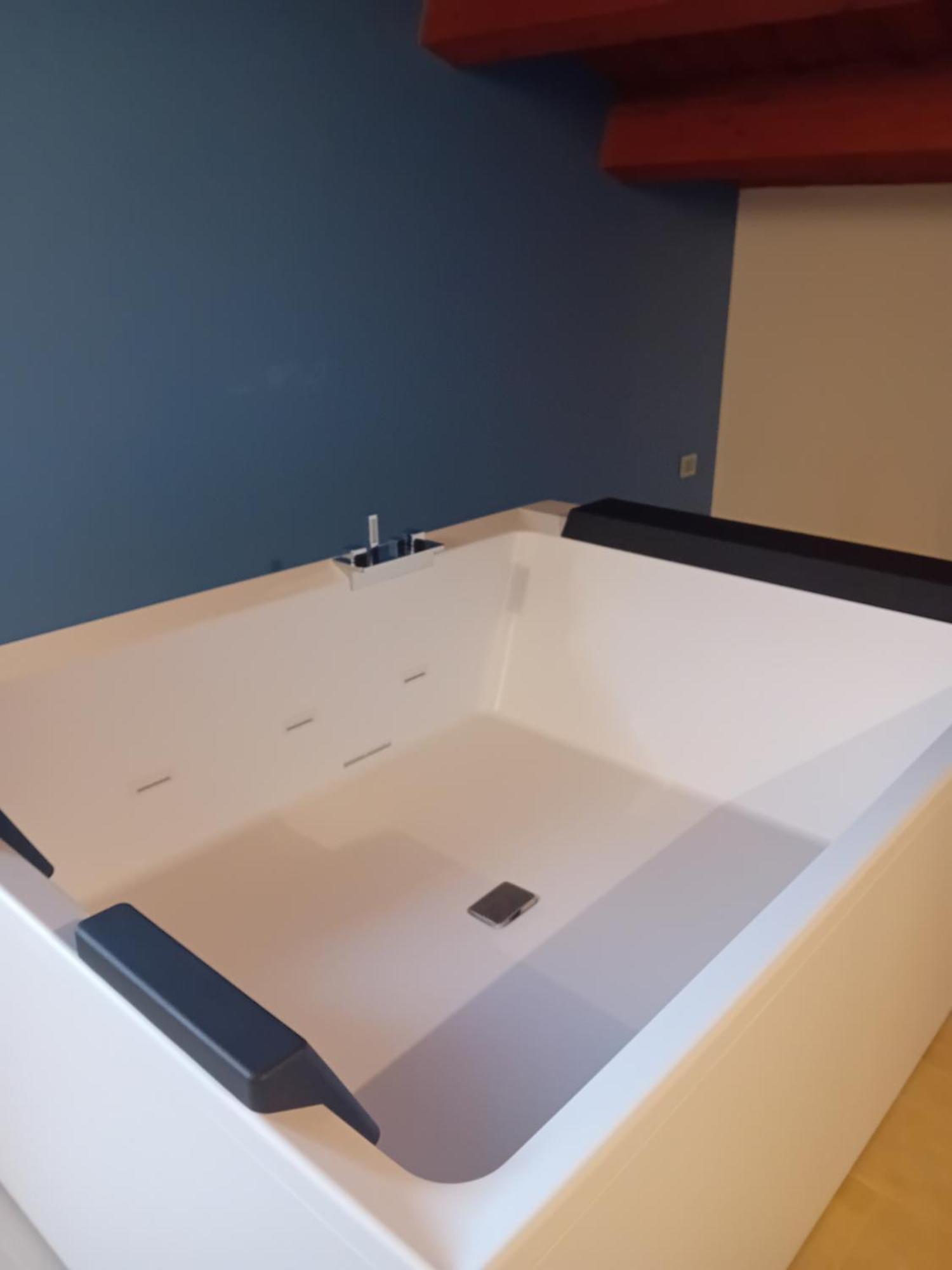 B&B Tra Colline Marchigiane - Sauna E Piscina San Giorgio di Pesaro Eksteriør bilde